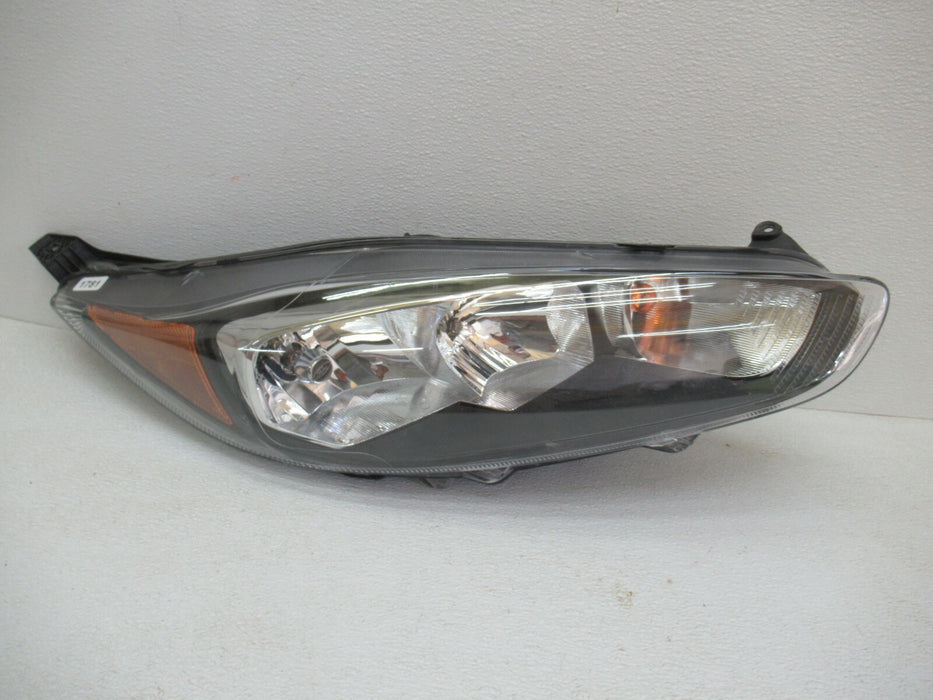 2014-2018 FORD FIESTA FRONT PASSENGER BLACK BEZEL HEADLIGHT HALOGEN HEADLAMP OEM