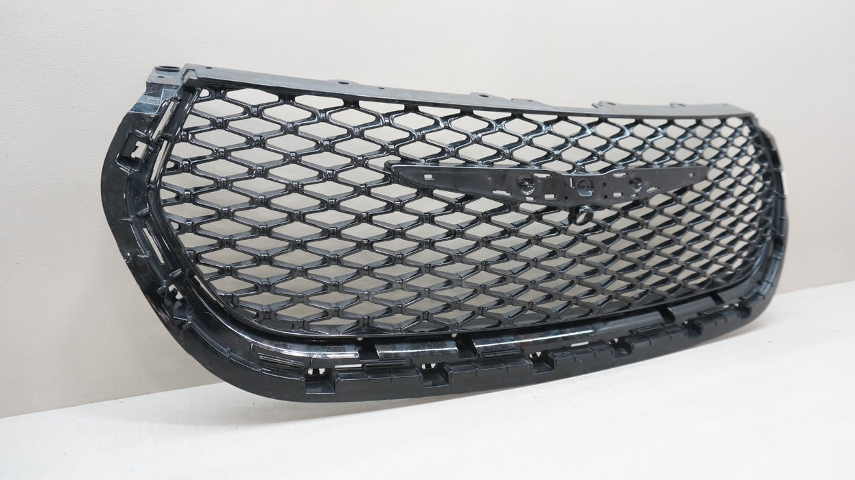 2021-2023 CHRYSLER PACIFICA FRONT CENTER UPPER BUMPER GRILLE OEM 6WF26TRMAC