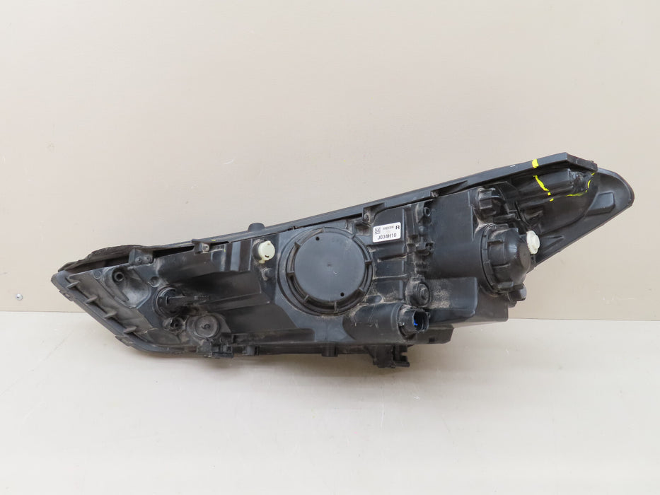 2016-2018 HYUNDAI TUCSON FRONT RIGHT PASSENGER HEADLIGHT HALOGEN W/LED OEM