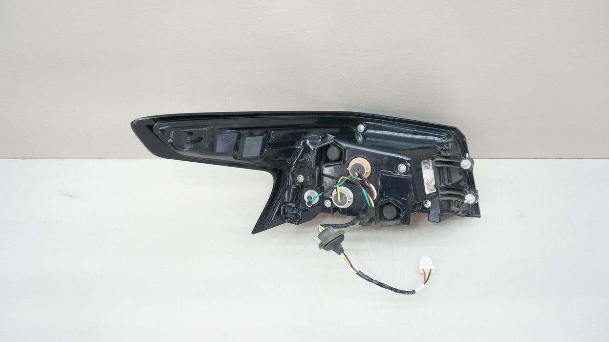 2019-2025 NISSAN ALTIMA REAR RIGHT PASSENGER SIDE TAIL LIGHT OEM