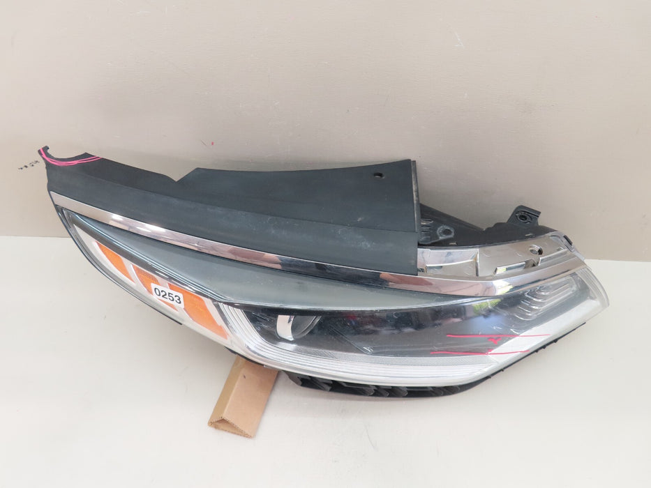2016-2018 KIA OPTIMA LX FRONT RIGHT SIDE HEADLIGHT LAMP HALOGEN OEM 92102-D50