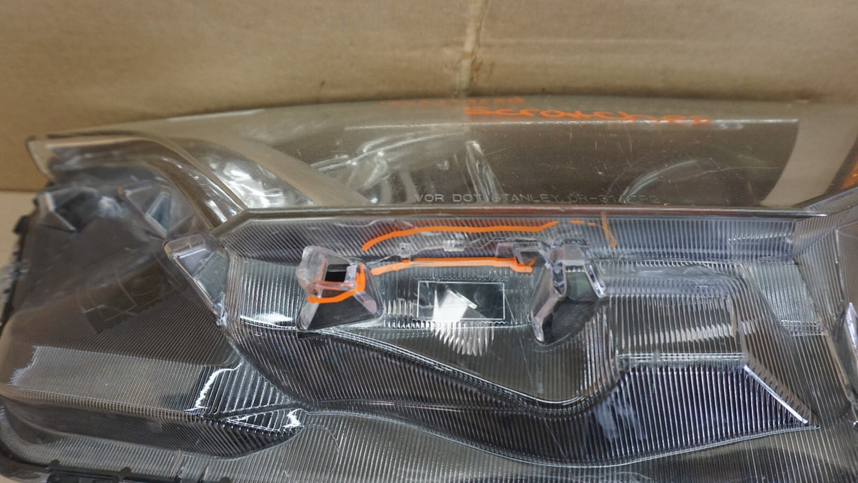 2017-2018 TOYOTA RAV-4 RAV4 FRONT DRIVER SIDE HEADLIGHT HEAD HALOGEN LAMP OEM