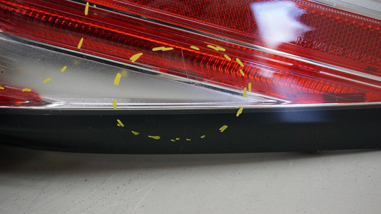 2015-2018 NISSAN MURANO REAR RH RIGHT PASSENGER SIDE TAIL LIGHT OEM