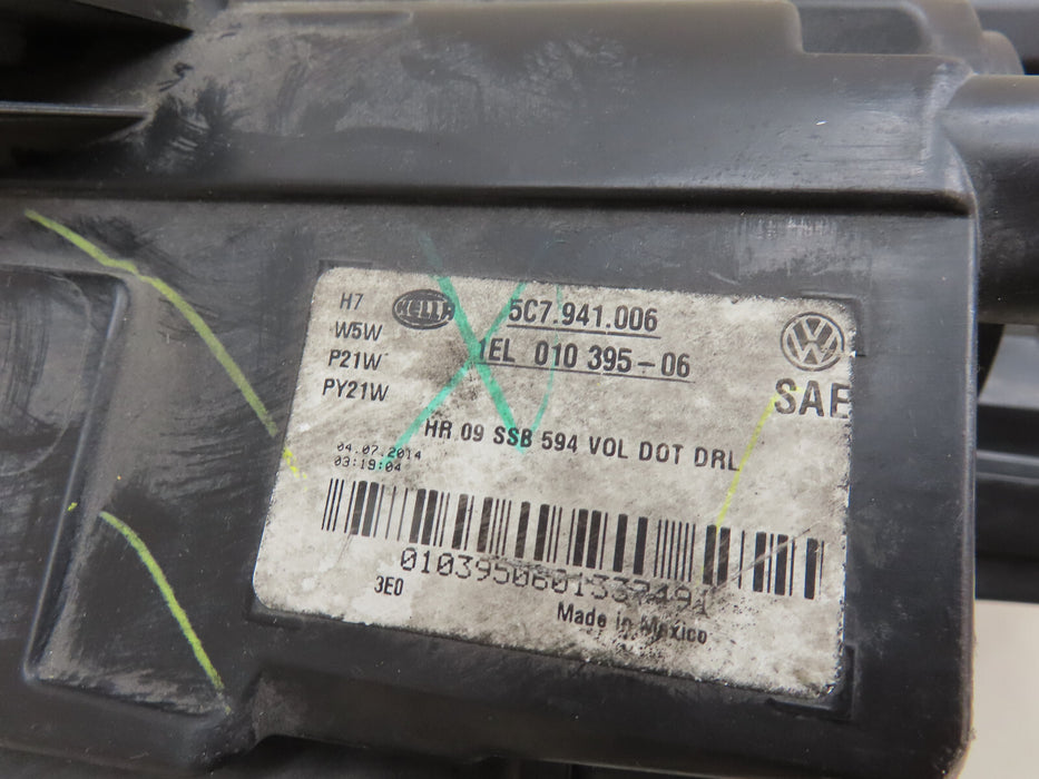 2015-2018 VOLKSWAGEN JETTA FRONT RIGHT RH HEADLIGHT HALOGEN OEM 5C7941006