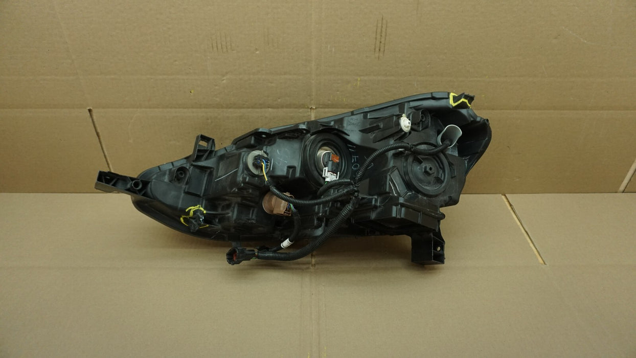 2016-2019 NISSAN SENTRA FRONT RIGHT PASSENGER SIDE HEADLIGHT HALOGEN OEM
