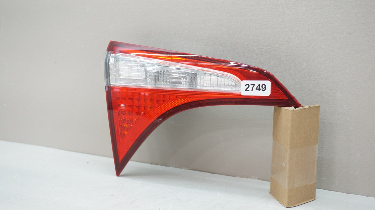 2017-2019 TOYOTA COROLLA REAR LEFT DRIVER SIDE INNER TAIL LIGHT OEM