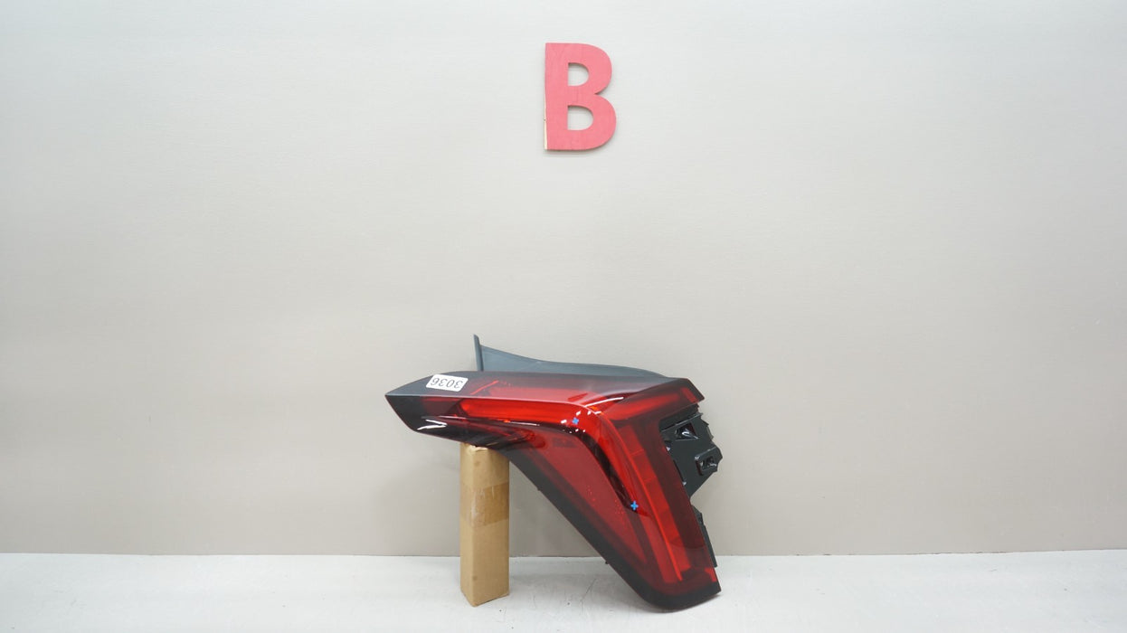2020-2025 CADILLAC CT5 REAR LEFT DRIVER SIDE TAIL LIGHT OEM 85793439