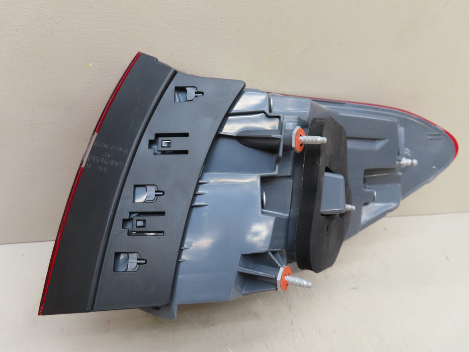 2016 2019 MERCEDES-BENZ GLC 300 REAR LEFT DRIVER OUTER TAIL LIGHT CAPA
