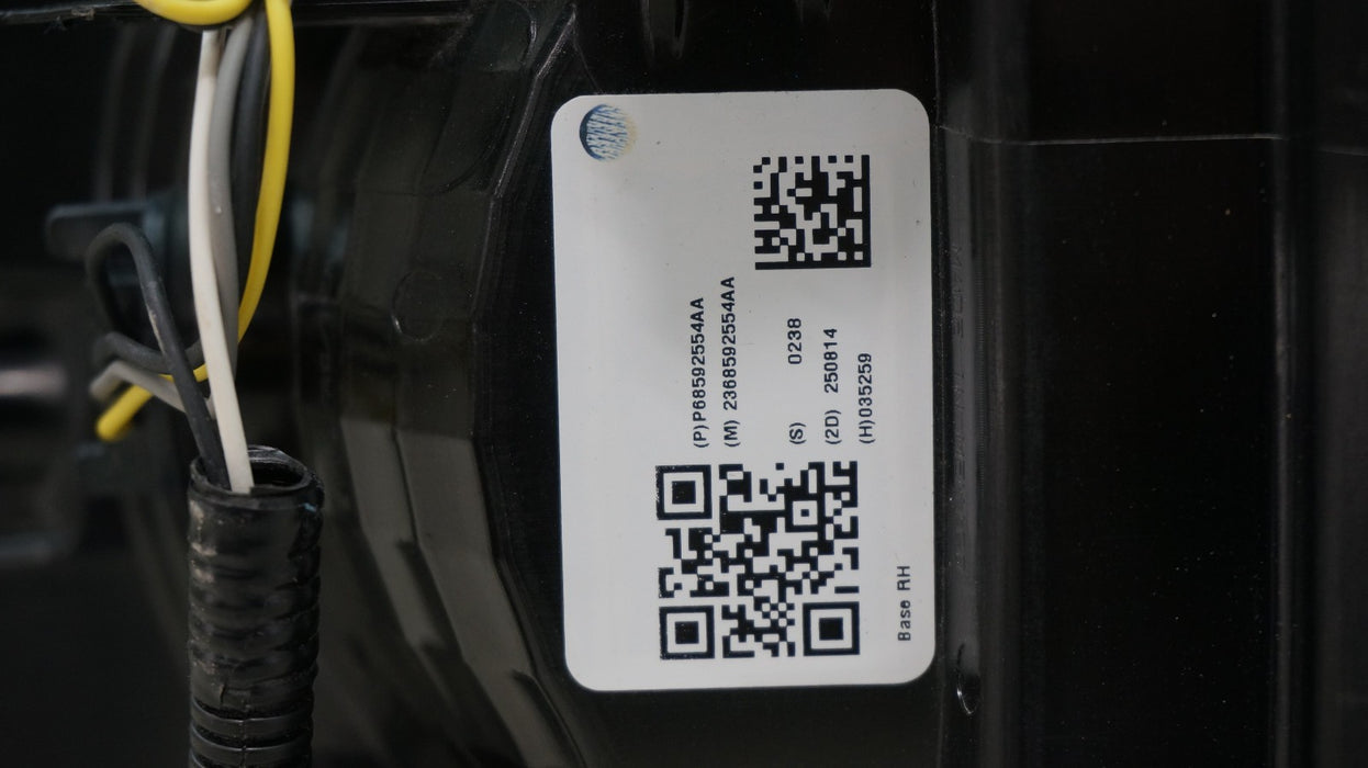 2025-2026 DODGE RAM 2500 3500 REAR RIGHT PASSENGER SIDE TAIL LIGHT OEM