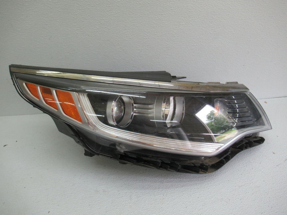 2016-2018 KIA OPTIMA FRONT RIGHT PASSENGER SIDE HEADLIGHT HALOGEN LAMP LIGHT OEM