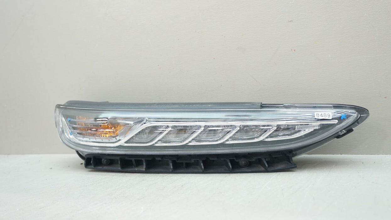 2018-2021 HYUNDAI KONA FRONT RIGHT PASSENGER SIDE DAYTIME RUNNING LIGHT OEM