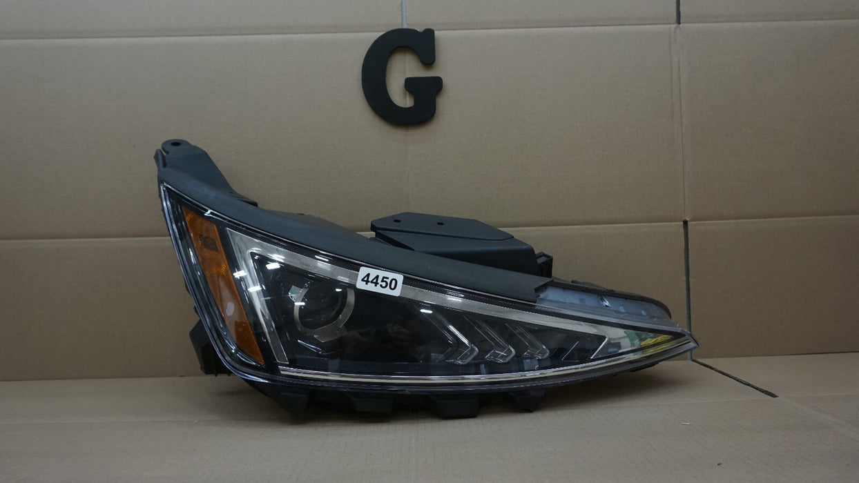 2019-2020 HYUNDAI ELANTR FRONT RIGHT PASSENGERS SIDE HEADLIGHT OEM 19 20