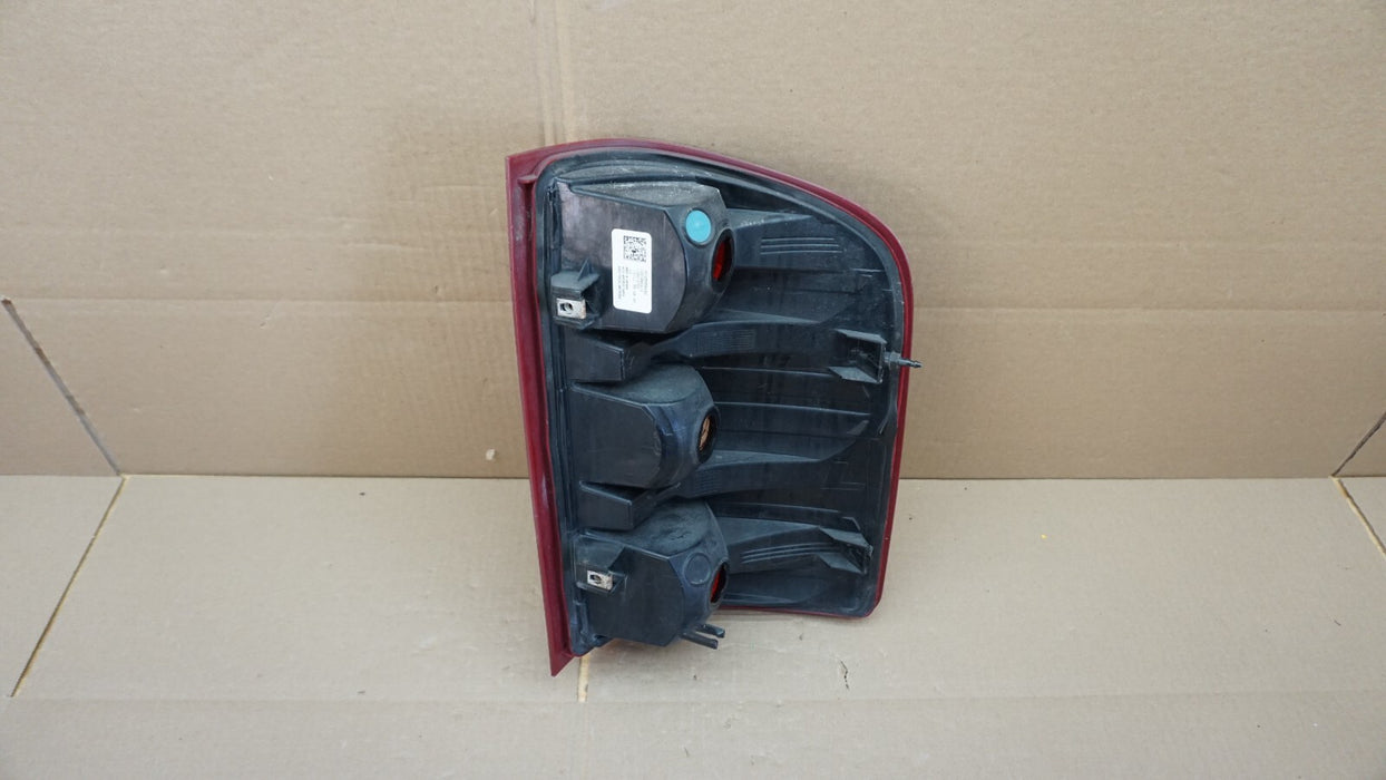 2007-2013 CHEVROLET SILVERADO REAR LEFT DRIVER SIDE TAIL LIGHT HALOGEN LAMP OEM
