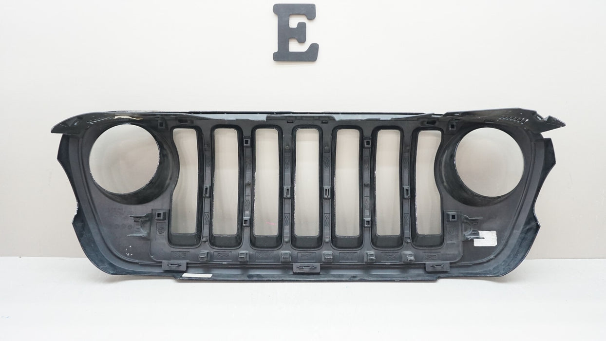 2018-2023 JEEP WRANGLER GLADIATOR RUBICON FRONT GRILLE OEM 6BY75TRMAC