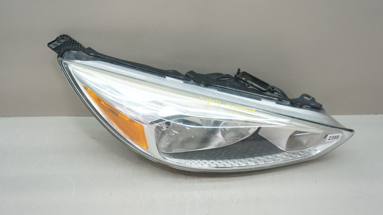 2015-2018 FORD FOCUS FRONT RIGHT SIDE HALOGEN HEADLIGHT OEM F1EB-13W029