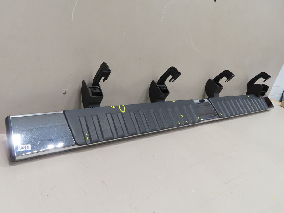 2014-2019 CHEVROLET SILVERADO 1500 FRONT LEFT RUNNING BOARD ROCKER PANEL OEM