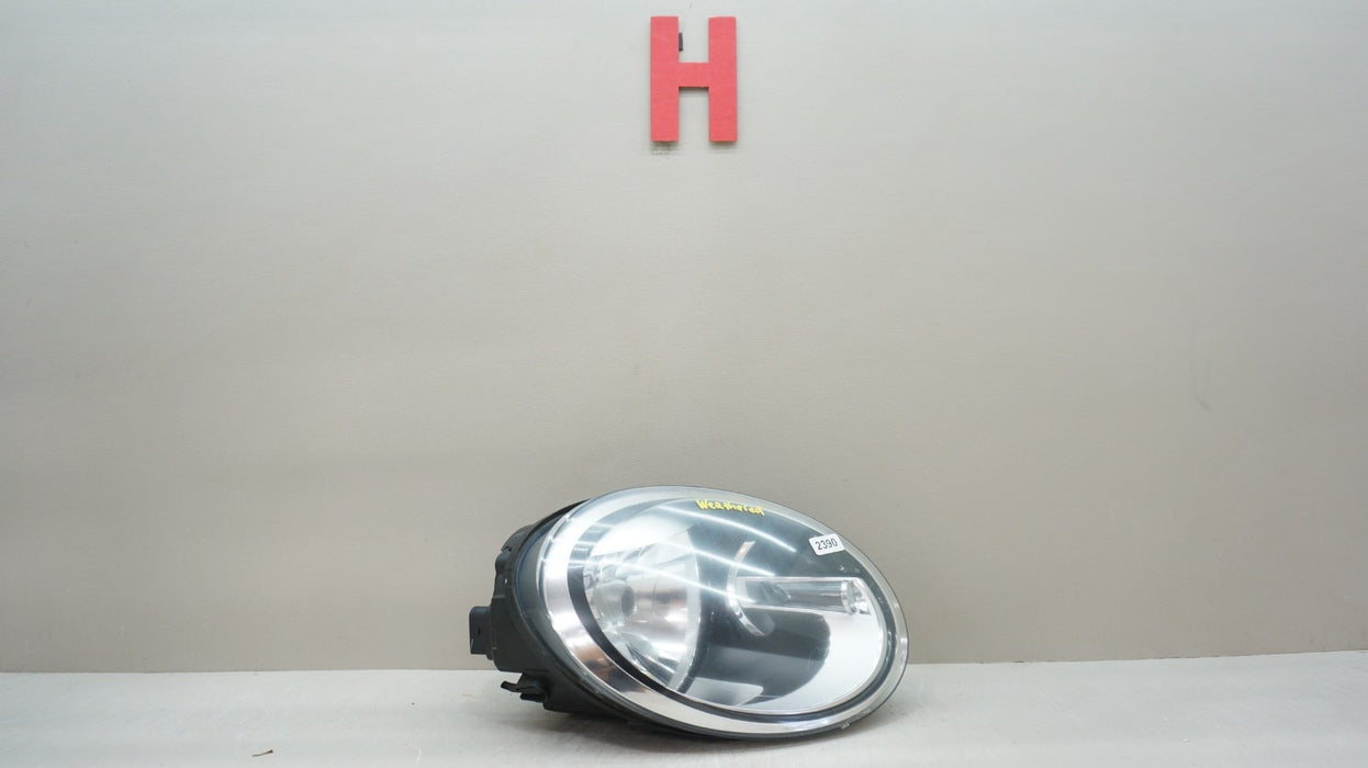 2012-2019 VOLKSWAGEN BEETLE FRONT RIGHT PASSENGER SIDE HALOGEN HEADLIGHT OEM
