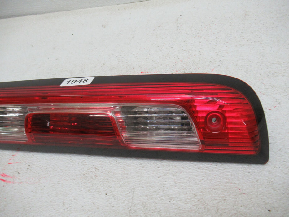 2014 - 2018 CHEVROLET SILVERADO 1500 HIGH MOUNTED 3RD THIRD BRAKE STOP LAMP OEM