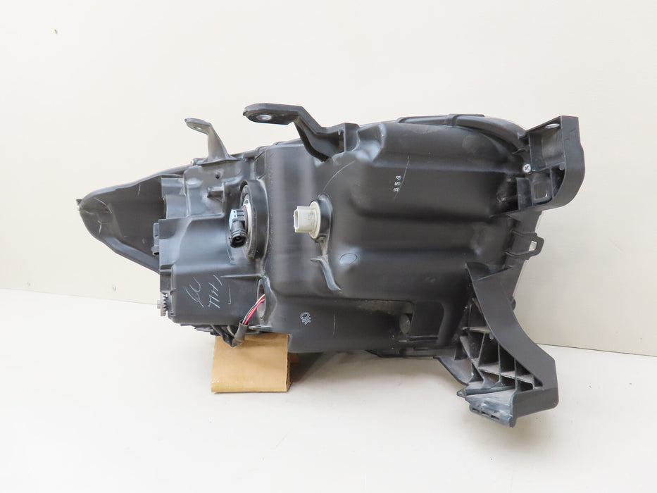 2016-2020 TOYOTA TACOMA LEFT DRIVER HEADLIGHT HALOGEN OEM