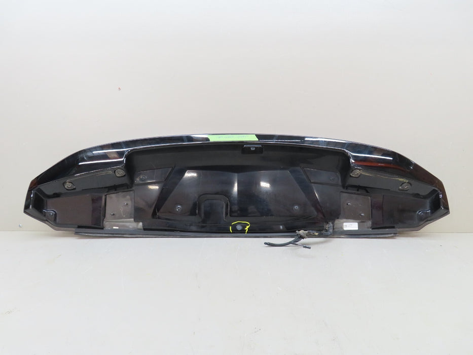 2015-2020 GMC YUKON REAR TAILGATE LIFTGATE SPOILER W/ THIRD LIGHT OEM 84554769