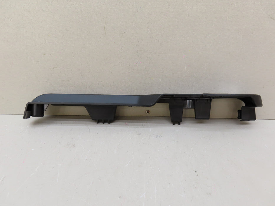 2021-2023 CHEVROLET SUBURBAN FRONT RIGHT LOWER RAIL SEAT COVER OEM 969789283
