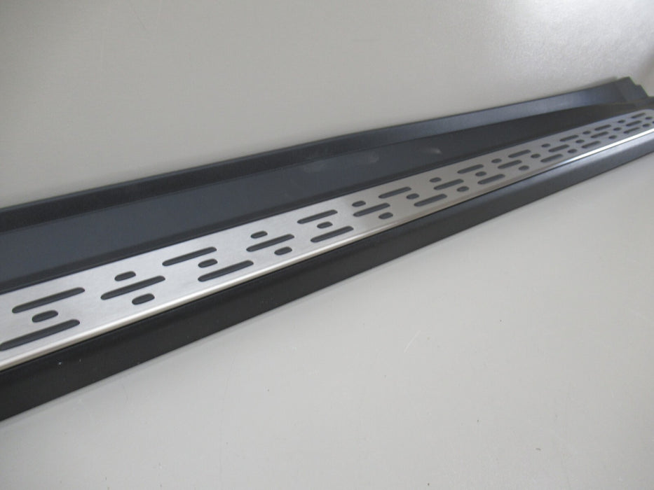 2014-2019 TOYOTA HIGHLANDER RIGHT SIDE RUNNING BOARD STEP BAR W/ BRACKETS OEM