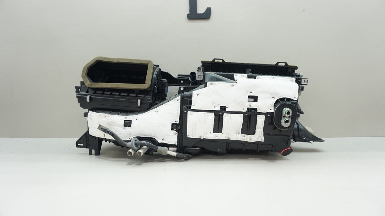 2018-2023 KIA STINGER HVAC A/C AIR CONDITIONER BLOWER HOUSING BOX OEM 97200J5000