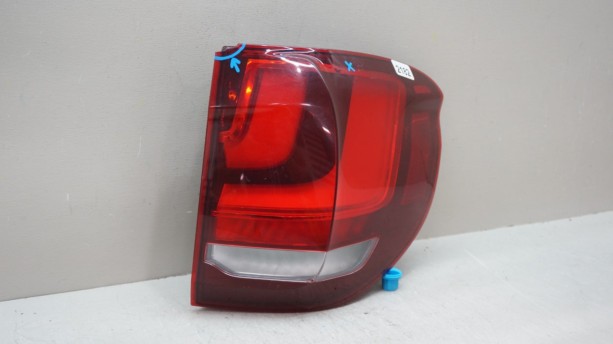 2014-2018 BMW X5 F15 REAR RIGHT PASSENGER SIDE OUTER TAIL LIGHT OEM 7290104