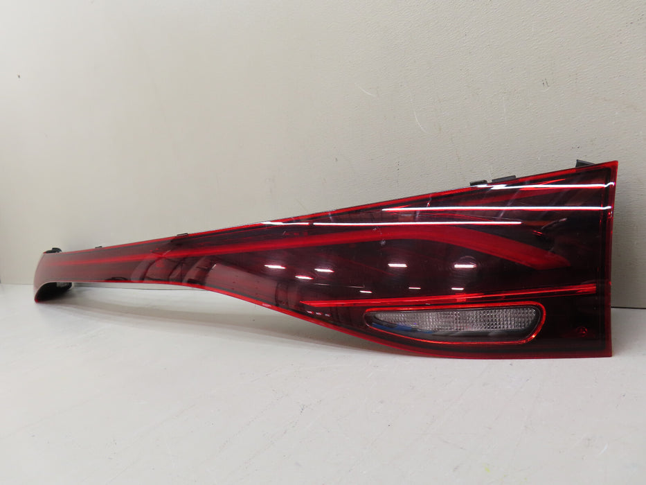 2023-2024 MERCEDES-BENZ EQE EQE350 REAR CENTER TRUNK LID LED TAIL LIGHT OEM