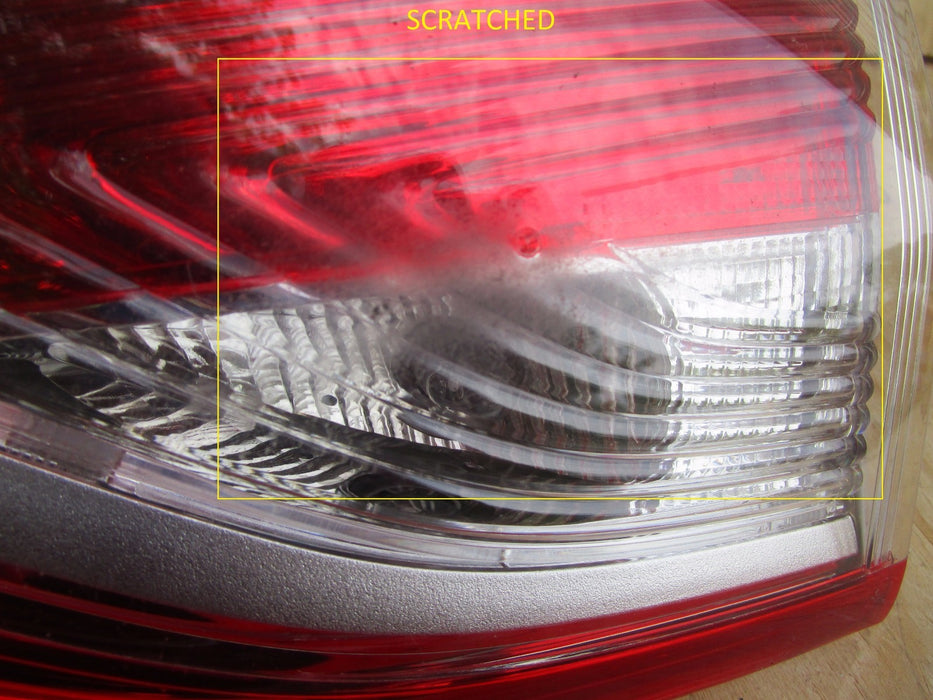 13 14 15 FORD ESCAPE REAR RIGHT TAIL LIGHT OEM