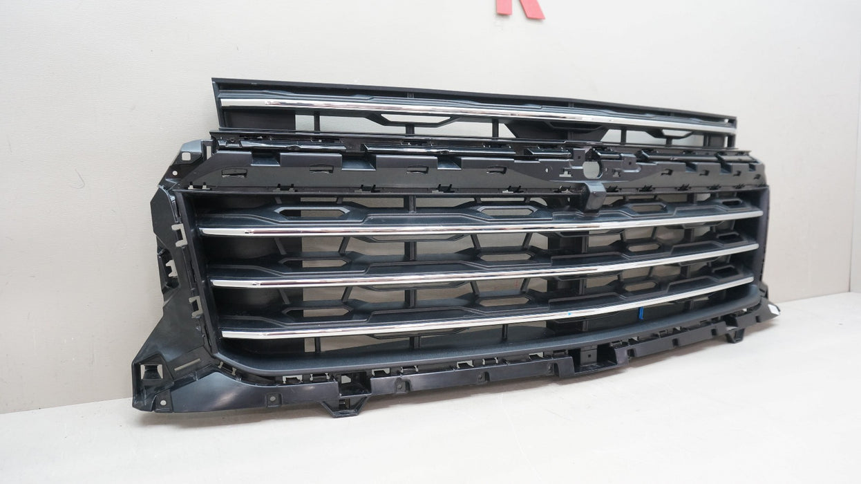 2024-2025 CHEVROLET TRAVERSE FRONT RADIATOR GRILLE GRILL 26414612 OEM