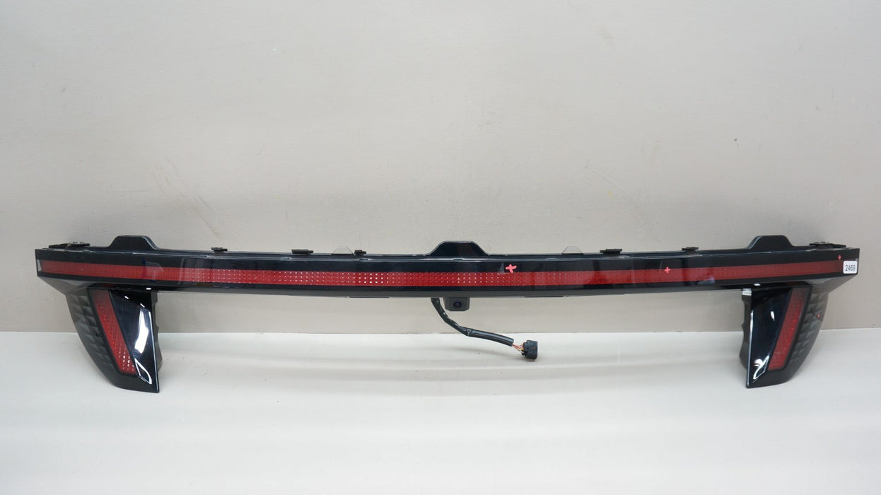 2022-2024 HYUNDAI TUCSON REAR CENTER LED TAIL LIGHT OEM
