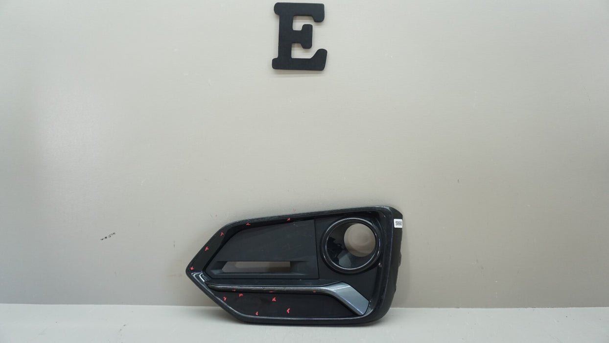 2017-2019 HONDA CIVIC HATCHBACK FRONT RIGHT FOG LIGHT COVER GRILLE OEM 71103-TGG