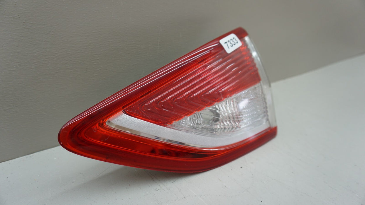 2013-2016 FORD ESCAPE REAR RIGHT PASSENGER SIDE INNER TAIL LIGHT OEM 14 15