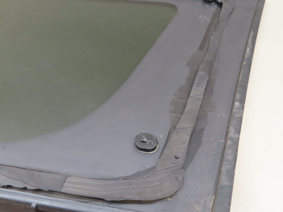 2014-2020 JEEP GRAND CHEROKEE REAR LEFT DRIVER QUARTER WINDOW GLASS OEM