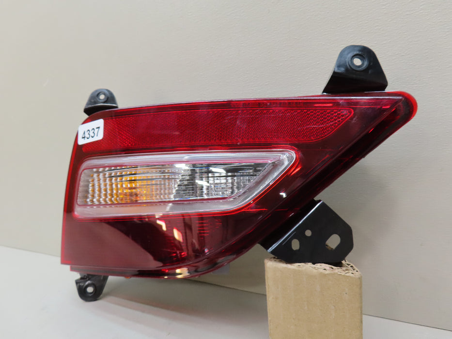 2019 2020 HYUNDAI SANTA FE REAR BUMPER BACKUP LIGHT LEFT DRIVER SIDE CAPA