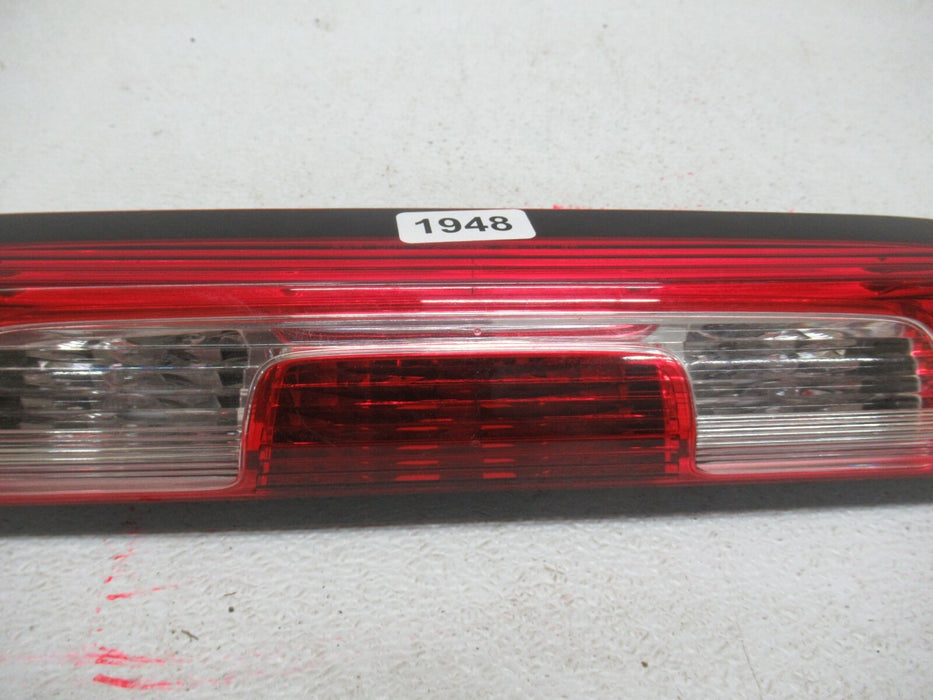 2014 - 2018 CHEVROLET SILVERADO 1500 HIGH MOUNTED 3RD THIRD BRAKE STOP LAMP OEM