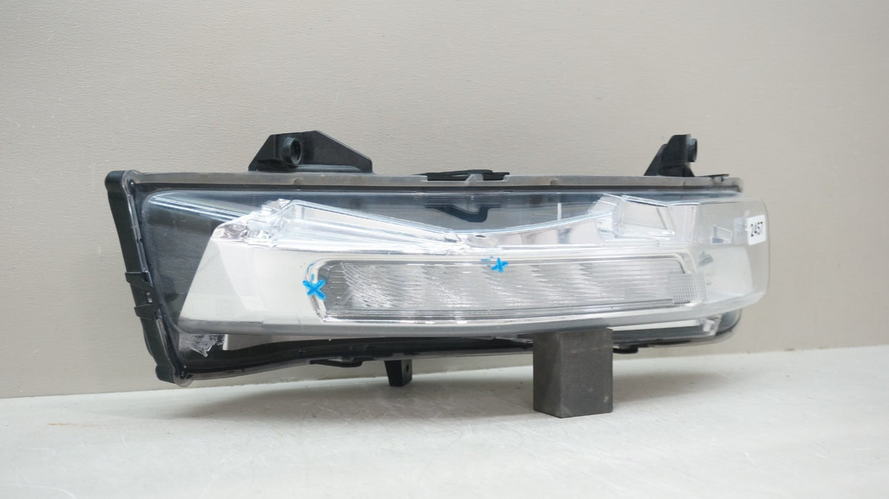 2018-2023 FORD MUSTANG FRONT RIGHT PASSENGER SIDE FOG LIGHT OEM