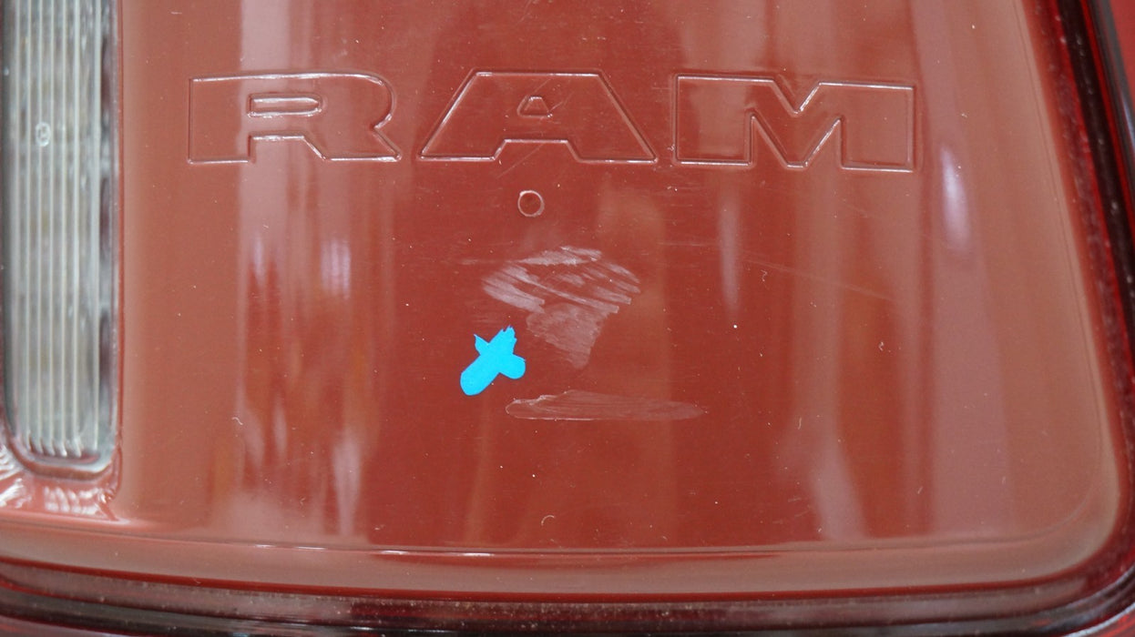 2019-2024 DODGE RAM 1500 REAR RIGHT PASSENGER SIDE BLIND SPOT TAIL LIGHT OEM