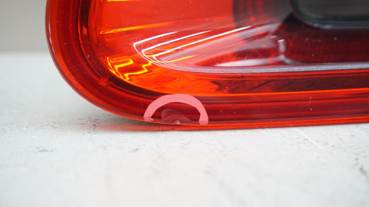 2014-2018 PORSCHE MACAN REAR RH RIGHT PASSENGER SIDE INNER TAIL LIGHT OEM