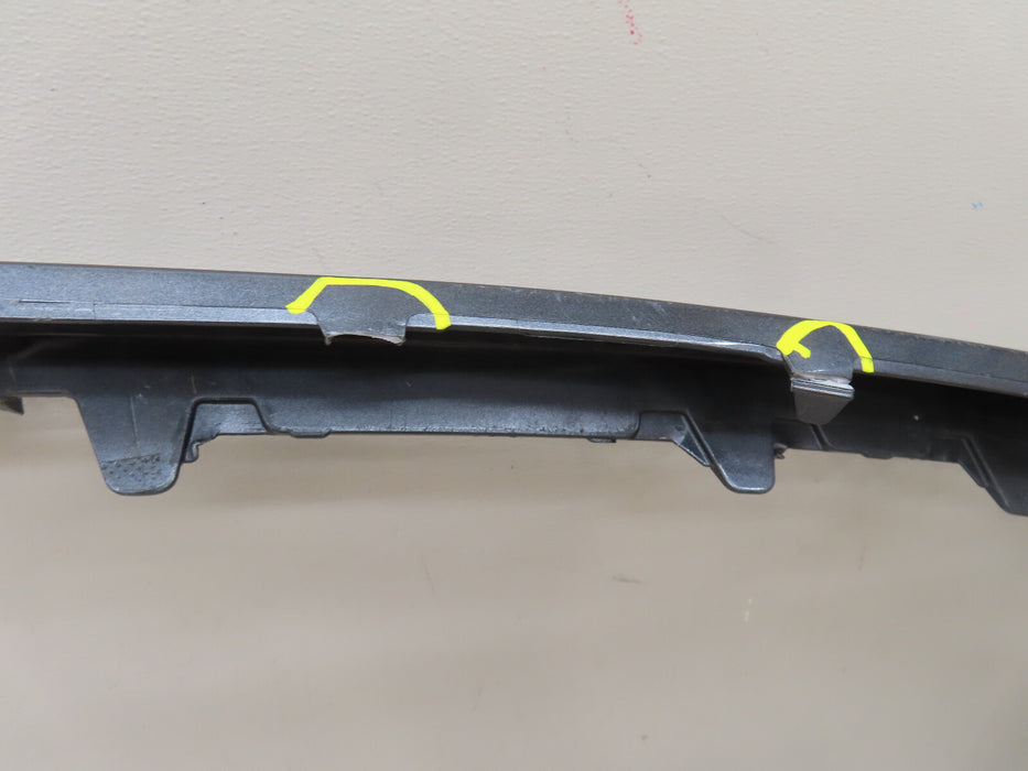 2017 2018 2019 AUDI Q7 REAR MIDDLE BUMPER COVER OEM 4M0807527