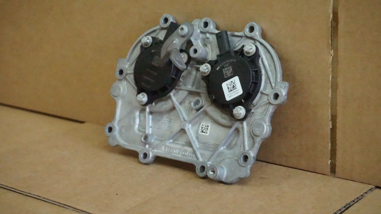 2016-2020 MERCEDES C63 AMG W205 4.0L V8 M177 ENGINE TIMMING COVER PLATE OEM