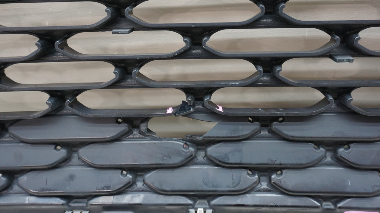 2020-2022 FORD ESCAPE FRONT BUMPER CENTER GRILL GRILLE OEM LJ6B-8150-B
