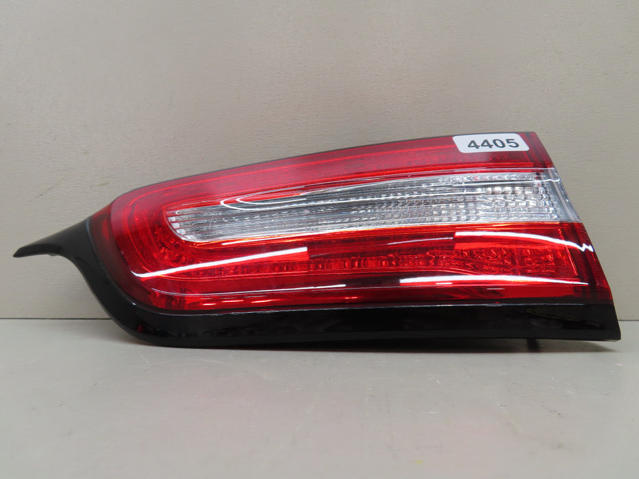 2014-2018 JEEP CHEROKEE REAR RIGHT PASSENGER INNER TAIL LIGHT OEM 68330344AA