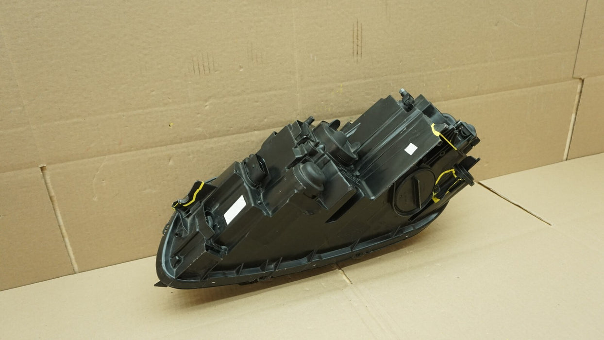 2012-2015 VOLKSWAGEN PASSAT FRONT RIGHT PASSENGER SIDE HEADLIGHT HALOGEN OEM