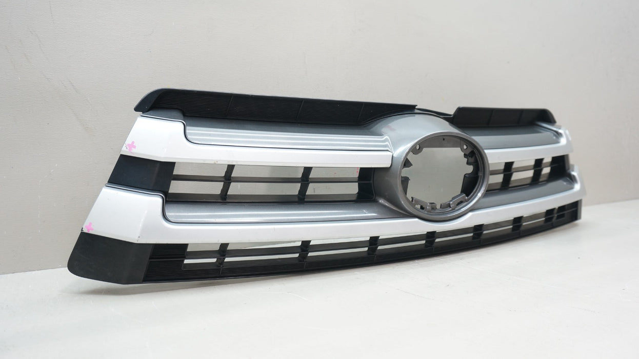 2016-2019 TOYOTA HIGHLANDER FRONT RADIATOR GRILLE GRILL 53101-0E240 OEM