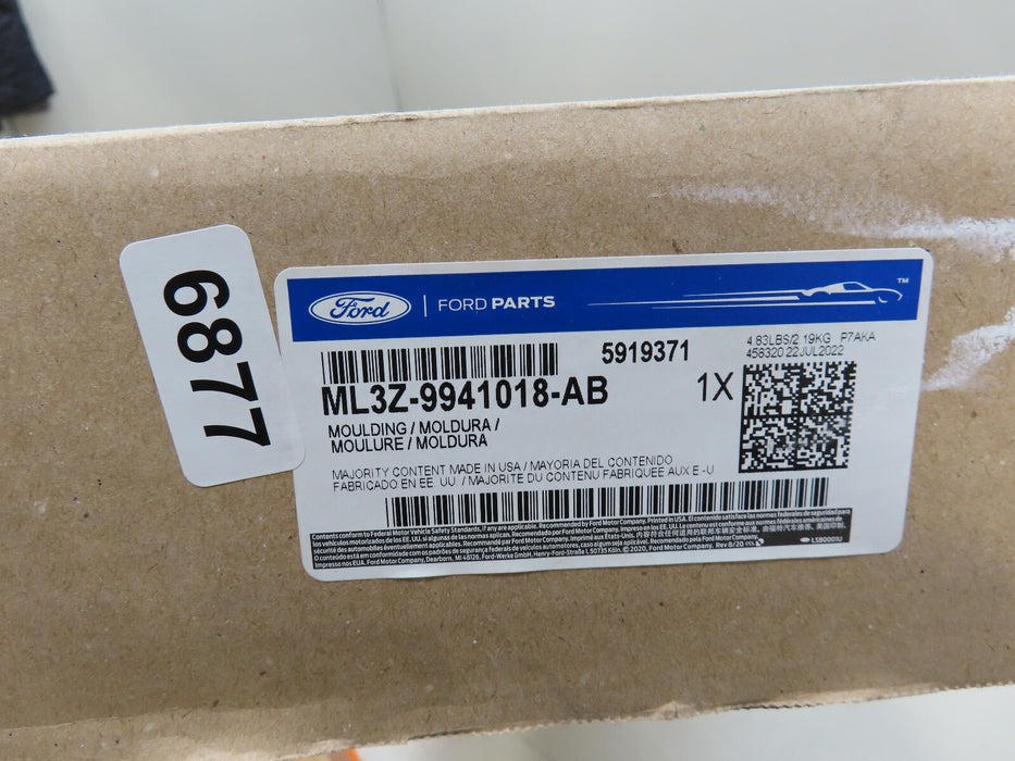 2021-2023 FORD F150 F-150 REAR TAIL GATE TOP MOLDING STEP PAD OEM