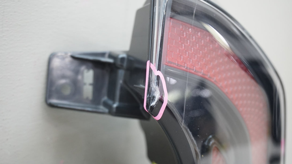 2023-2024 KIA TELLURIDE REAR RH RIGHT PASSENGER SIDE TAIL LIGHT OEM