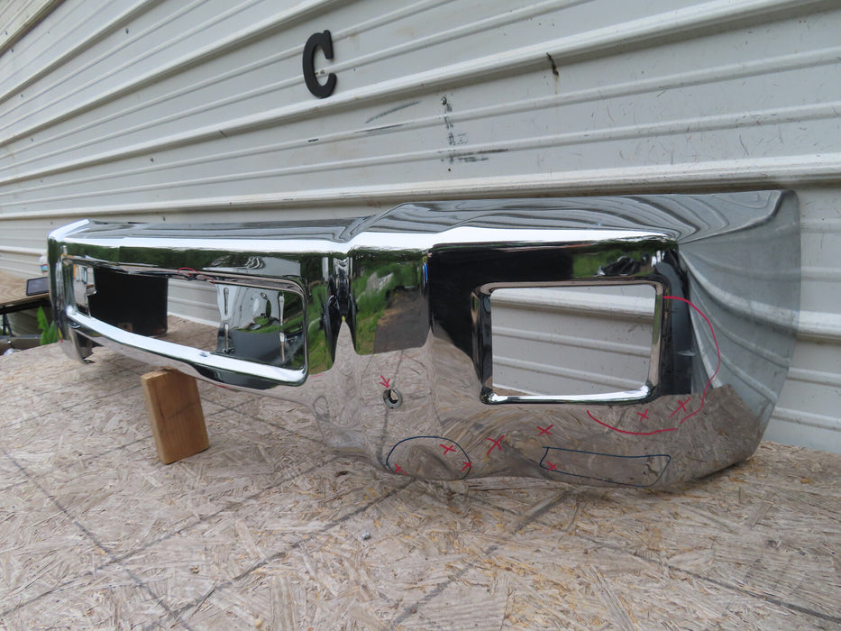 2015-2019 CHEVROLET SILVERADO 2500-3500HD FRONT BUMPER COVER OEM