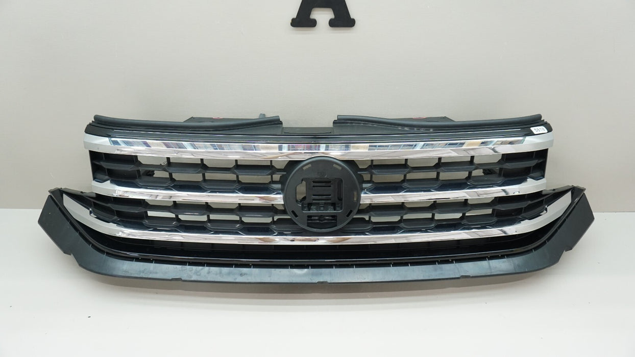 2020-2021 VOLKSWAGEN ATLAS FRONT BUMPER RADIATOR GRILL GRILLE OEM 3CM853653